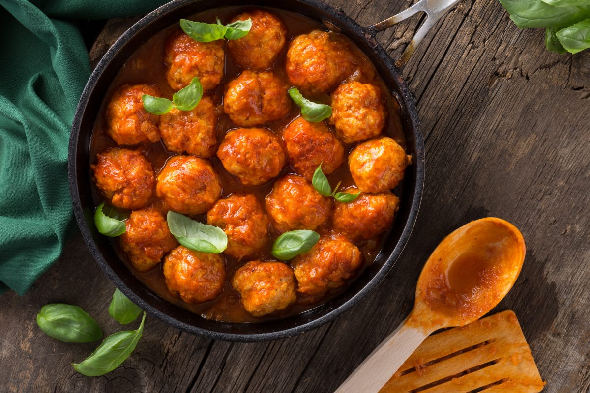 polpette di ricotta al sugo AdobeStock 320584301