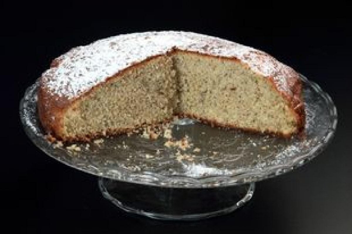 Torta all’acqua light con farina di farro: una vera delizia!