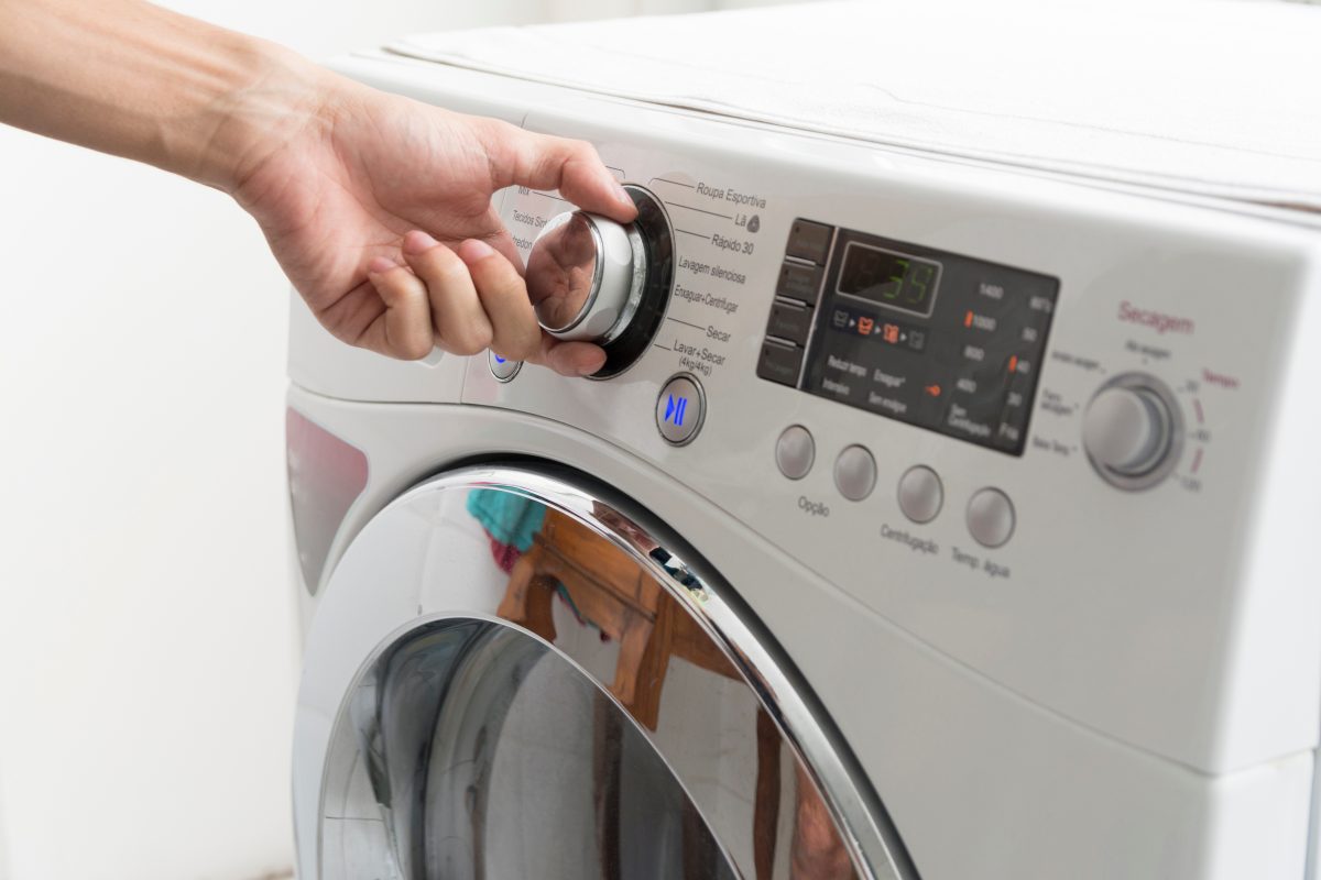 lavatrice risparmio assicurato i 3 AdobeStock 333038660