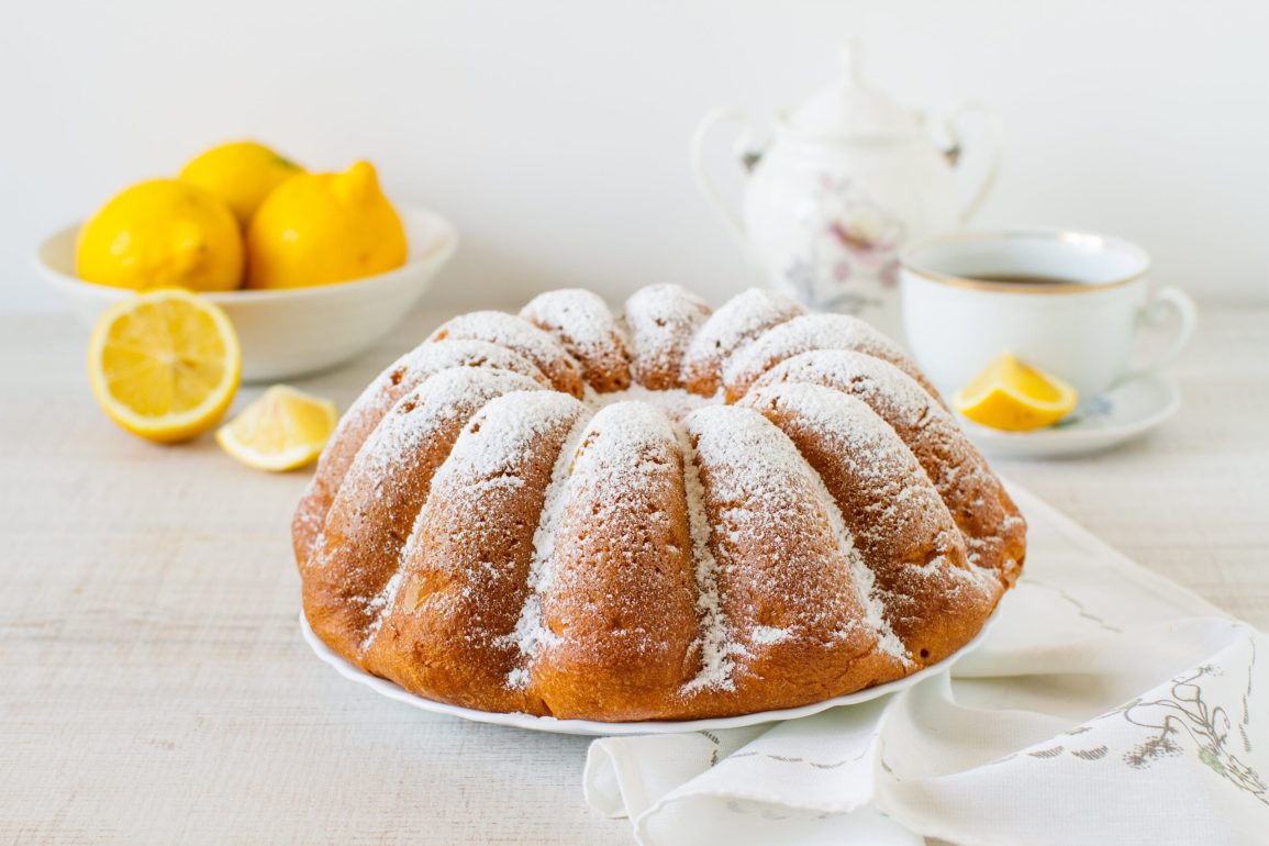 Ciambellone al limone scaled 1