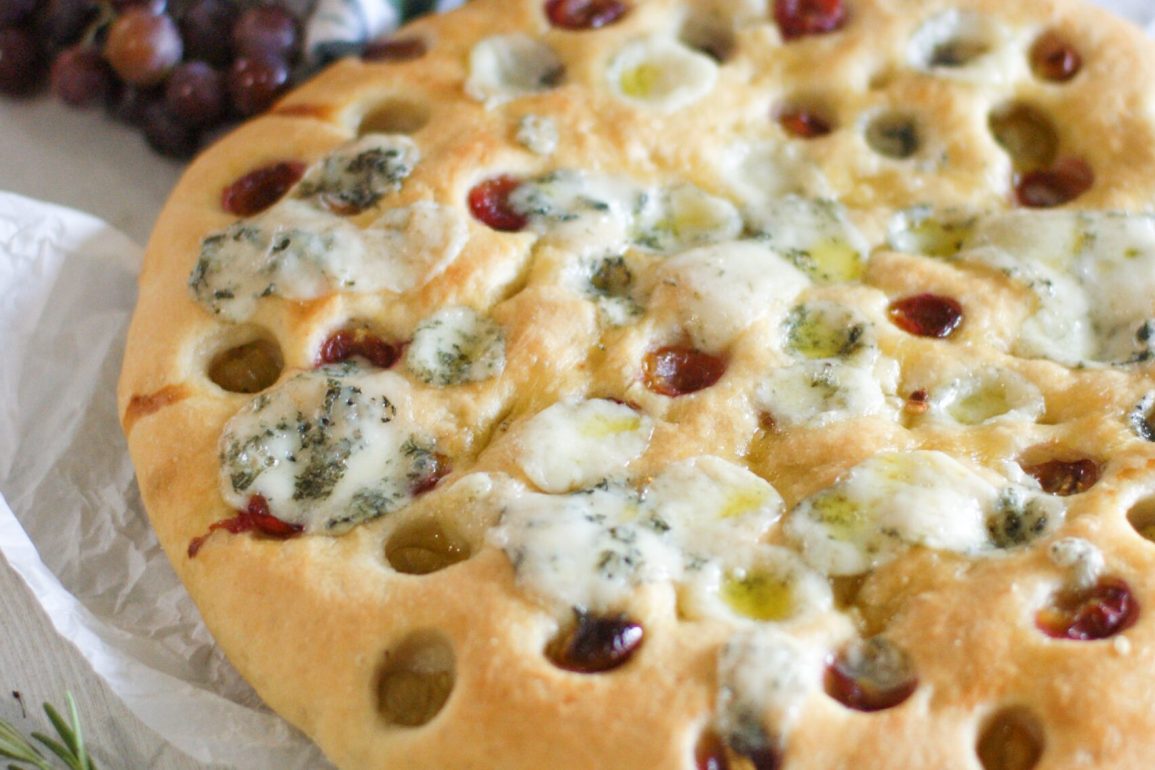 Focaccia con luva scaled 1