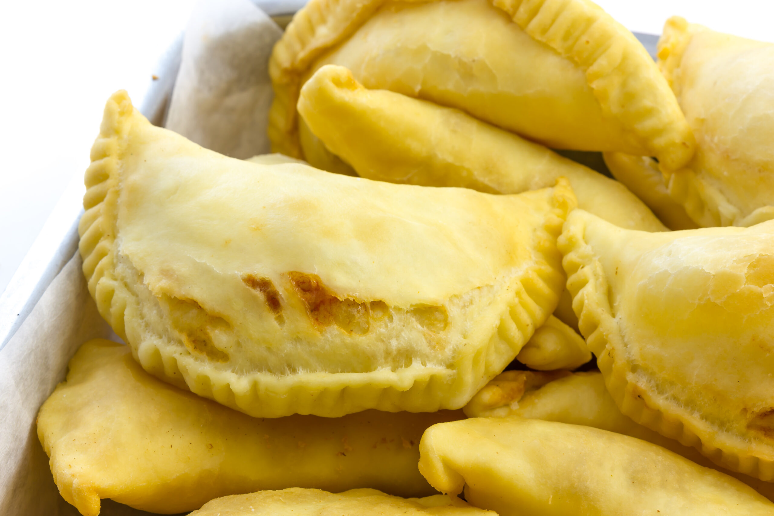 Panzerotti si, ma al forno molto più buoni di quelli fritti: scopri questo impasto!