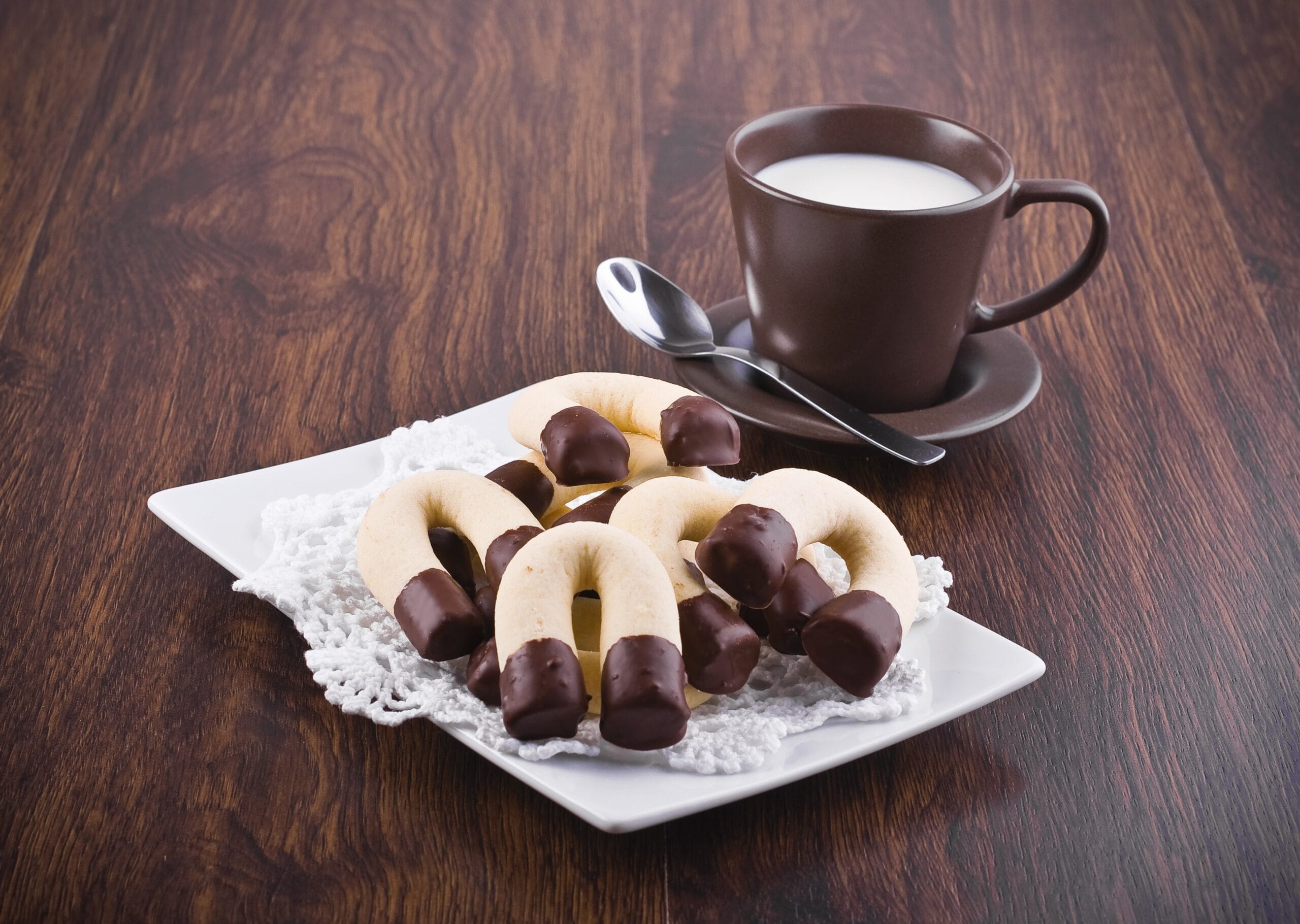 Biscotti ferro di cavallo: i dolcetti ben auguranti per un Natale top